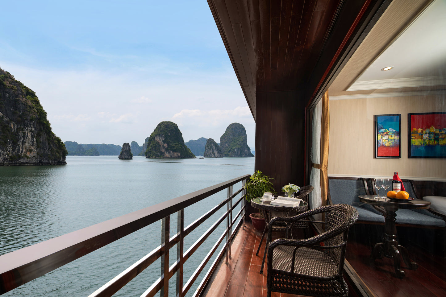 LA PANDORA CRUISES 2 DAYS 1 NIGHT