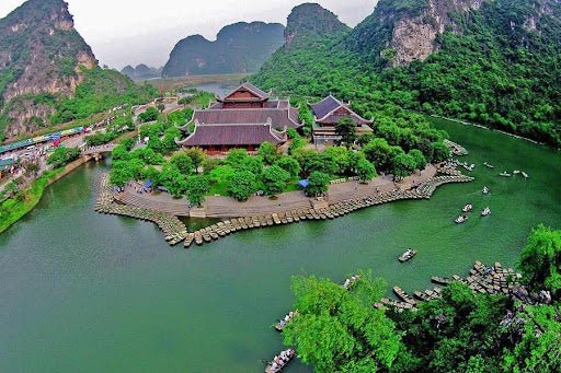 BAI DINH – TRANG AN 1 DAY TOUR