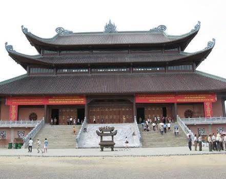 BAI DINH – TRANG AN 1 DAY TOUR